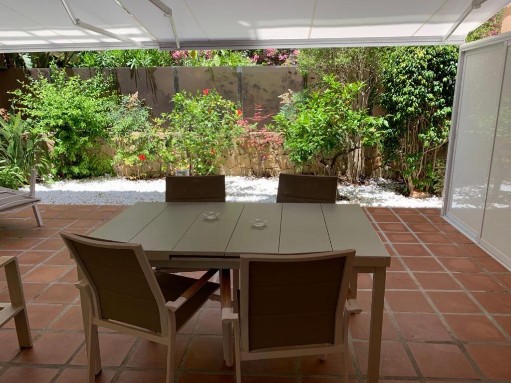 شقة Marbella Playa Residencial Con Piscina المظهر الخارجي الصورة