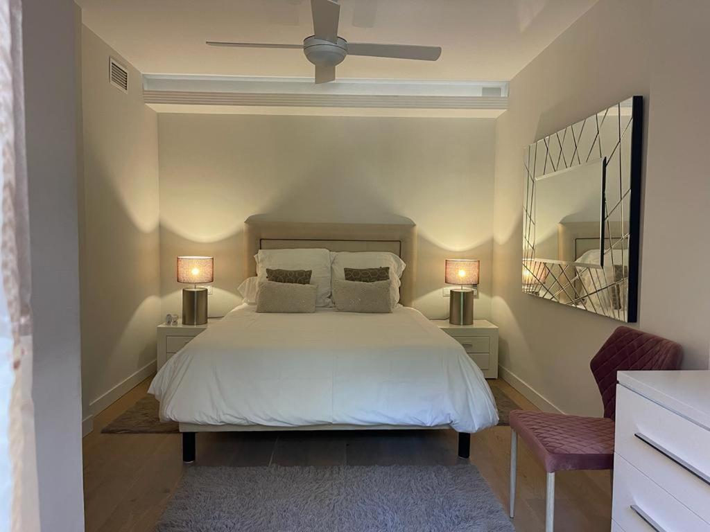 شقة Marbella Playa Residencial Con Piscina المظهر الخارجي الصورة